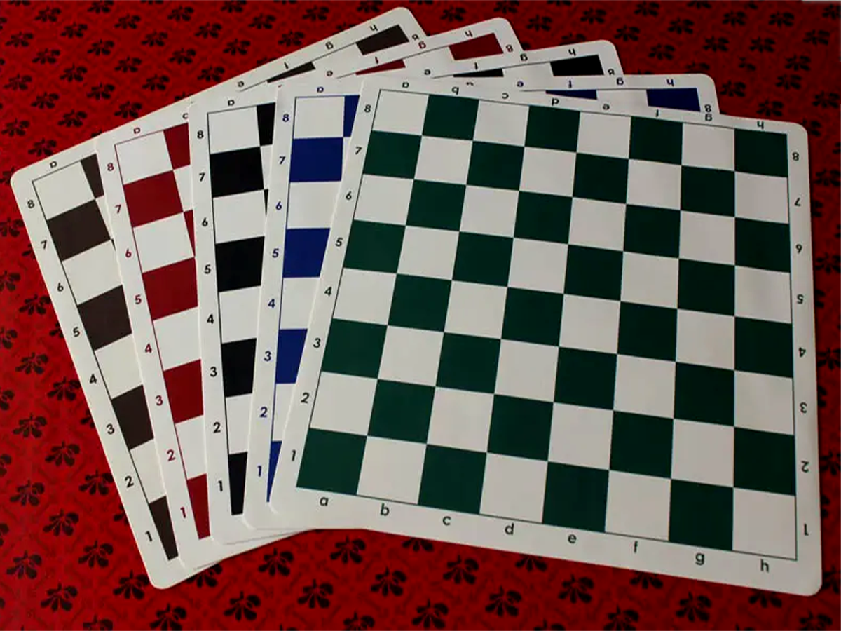 Different Colors of Silicone Chess Board